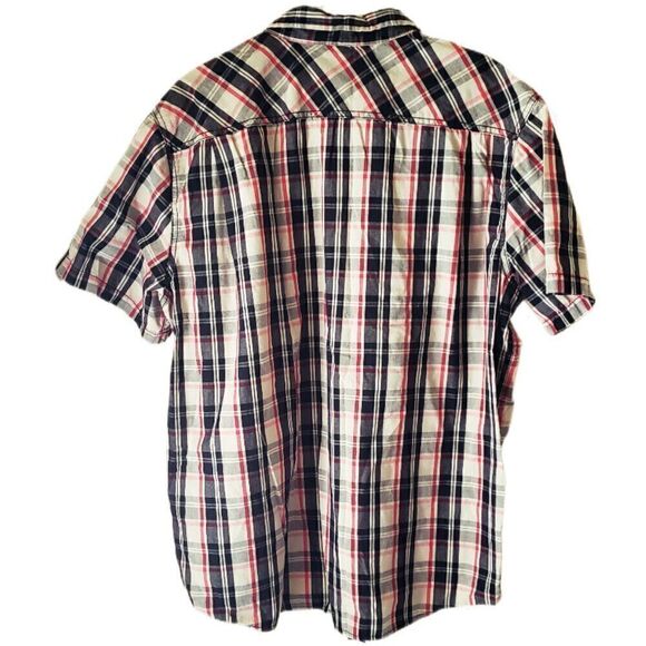 Mossy Oak Men's Plaid Short Sleeve Button Down Shirt with Pocket - Picture 3 of 5